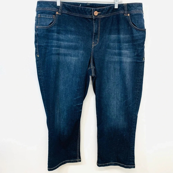 Lane Bryant Denim Capri 24  Blue‎ Genius Fit Straight Casual Travel Work Western - Picture 1 of 11